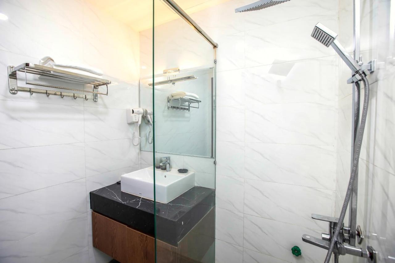 Hoang Long Hotel Hạ Long Extérieur photo