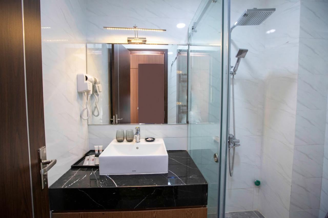 Hoang Long Hotel Hạ Long Extérieur photo